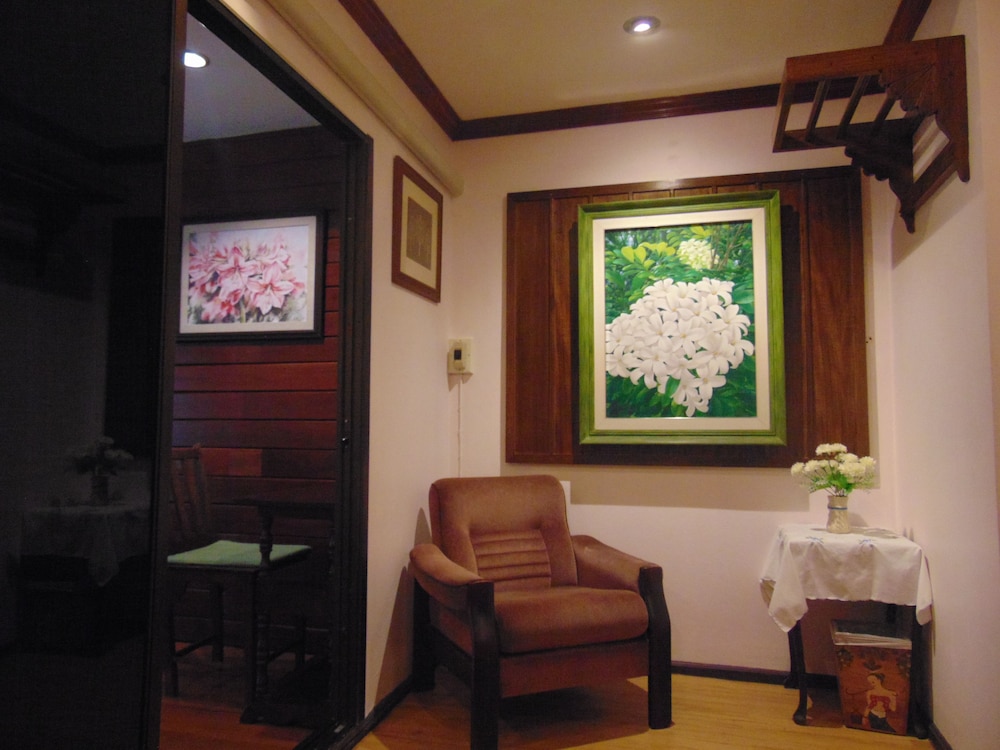 Pha Thai House 33/50