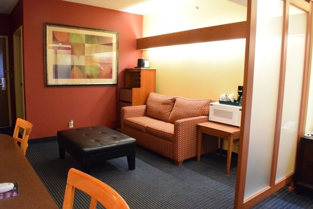 Inn At the Finger Lakes 25/33