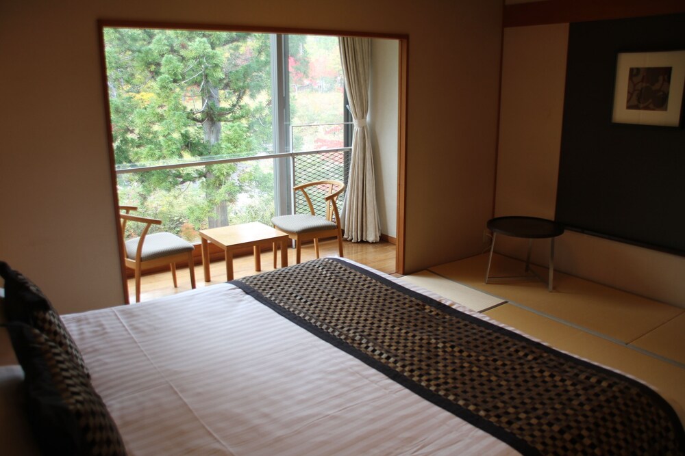 غرفة بسرير مزدوج أو سريرين منفصلين بإطلالة على الجبل، The Ridge Hotel & Apartments 3/3