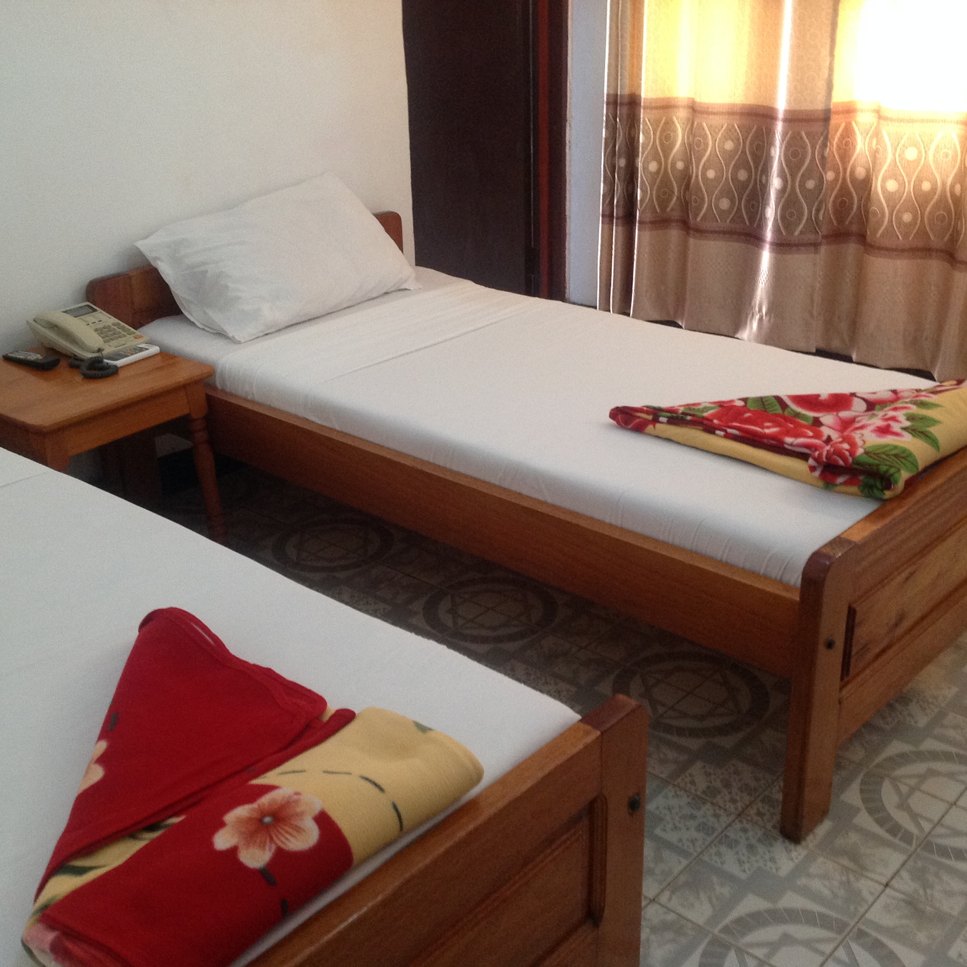 Room, Single, No Air Condition