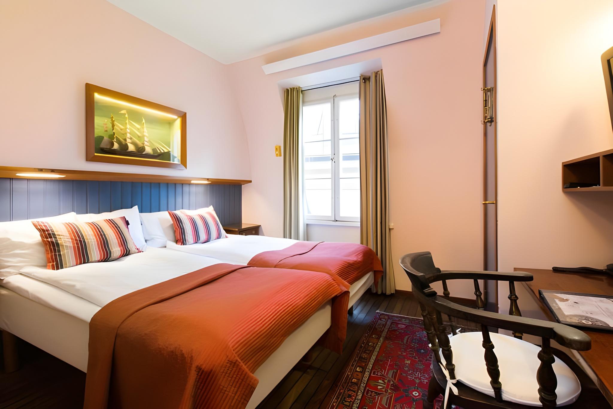Captains, Double Bed