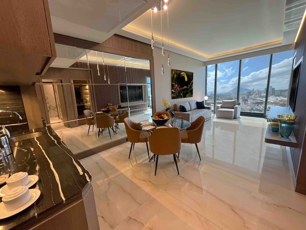 Safi Royal Luxury Metropolitan 29/47