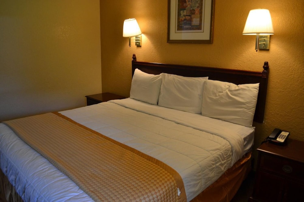 Americas Best Value Inn Smithfield 9/20