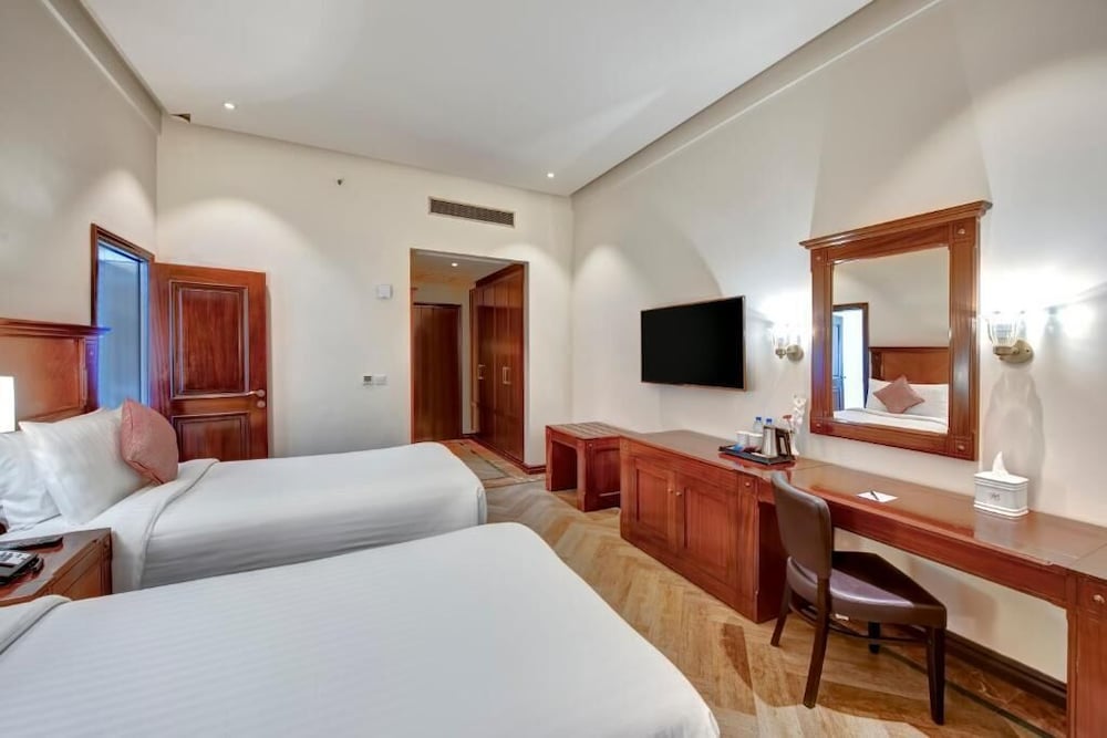 Deluxe, Twin Beds