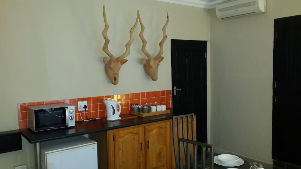 Pumleni Guesthouse 3/50