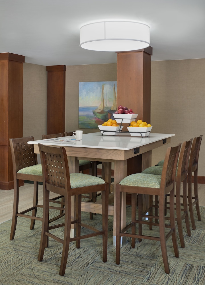 Hawthorn Extended Stay by Wyndham Naples 37/54