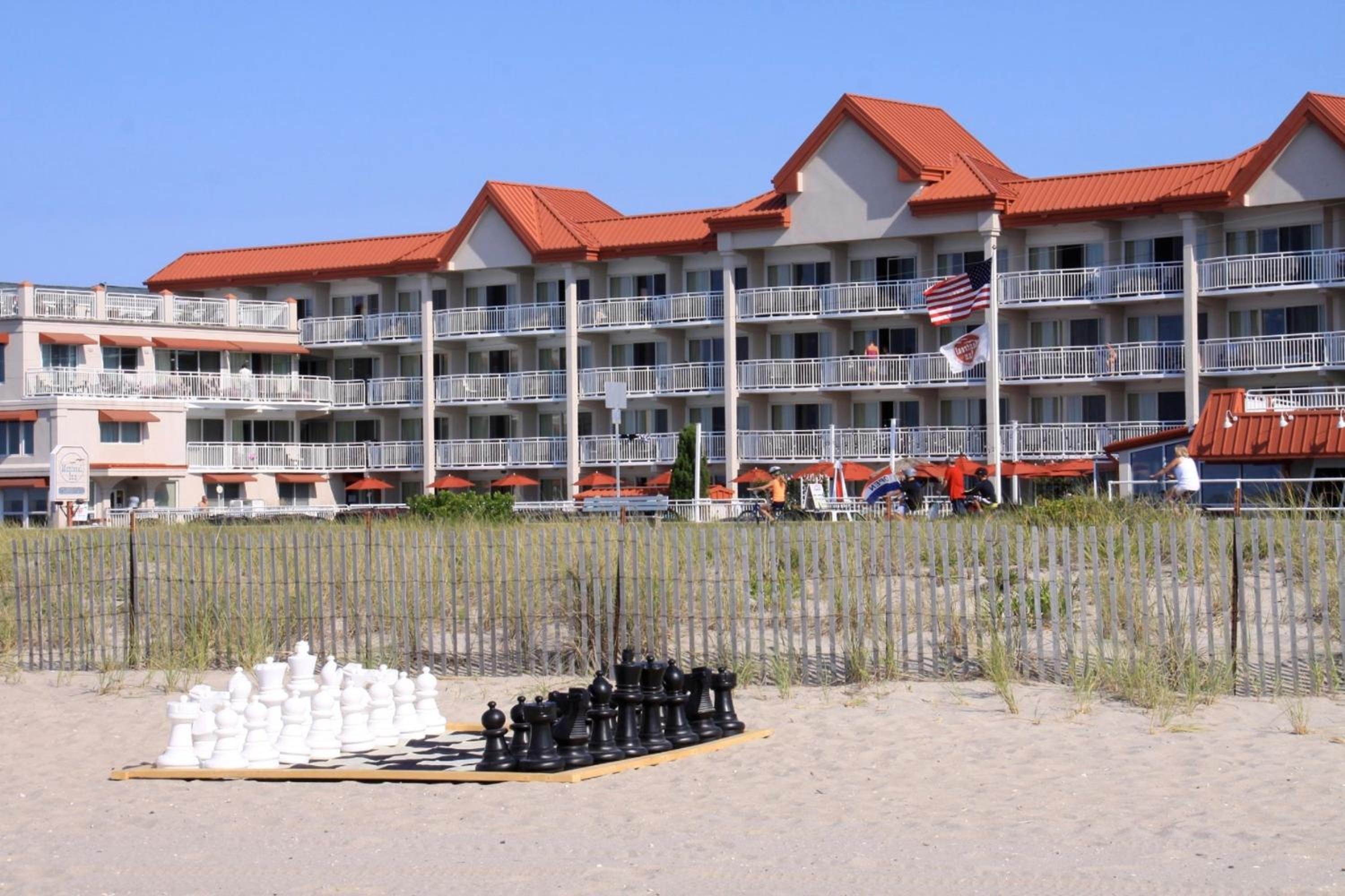 The Montreal Beach Resort 6/50