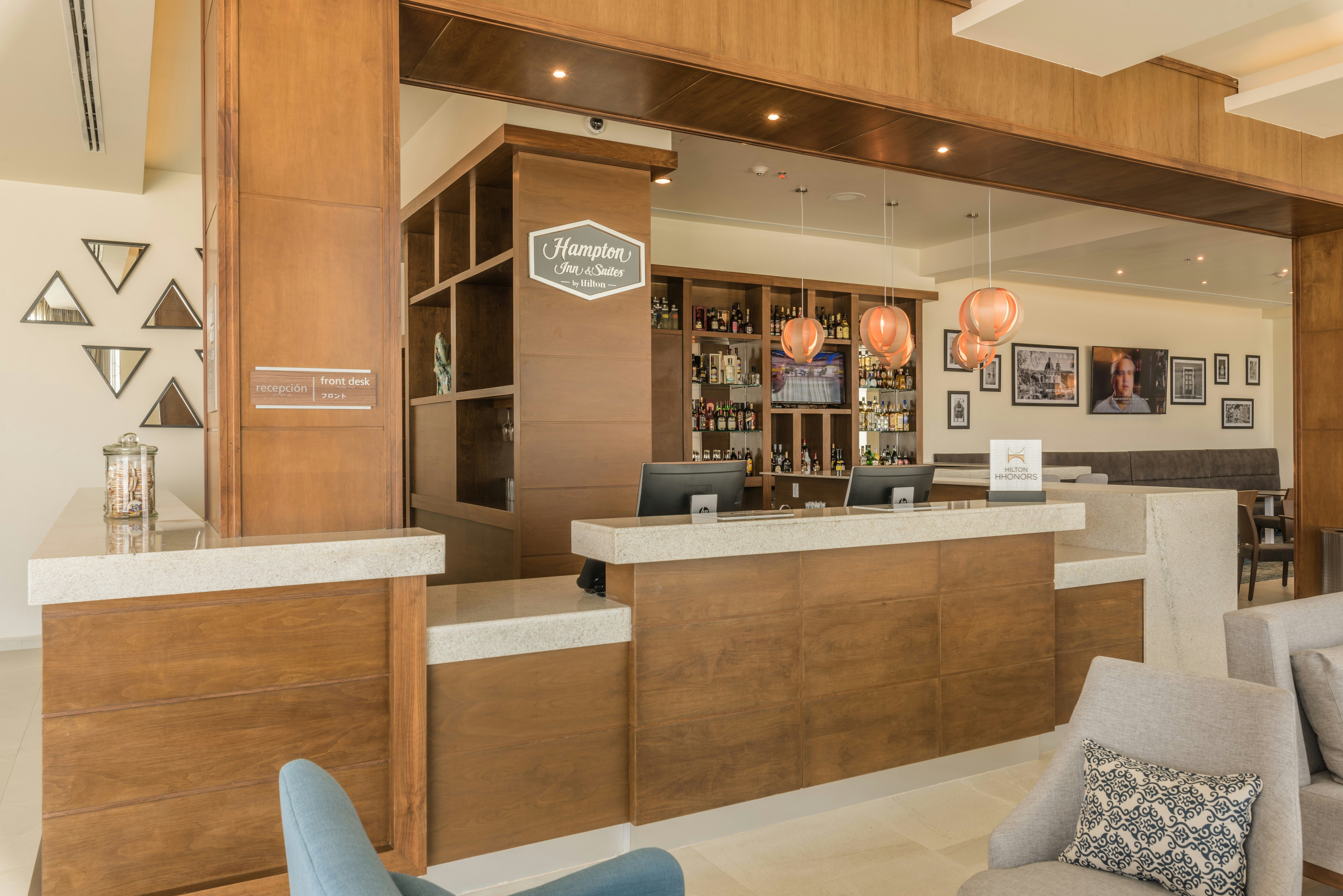 Hampton Inn Suites By Hilton Salamanca Bajio 8/59