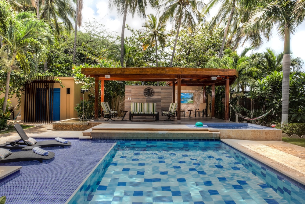 Casa Verano Beach Hotel - Adults Only 44/50