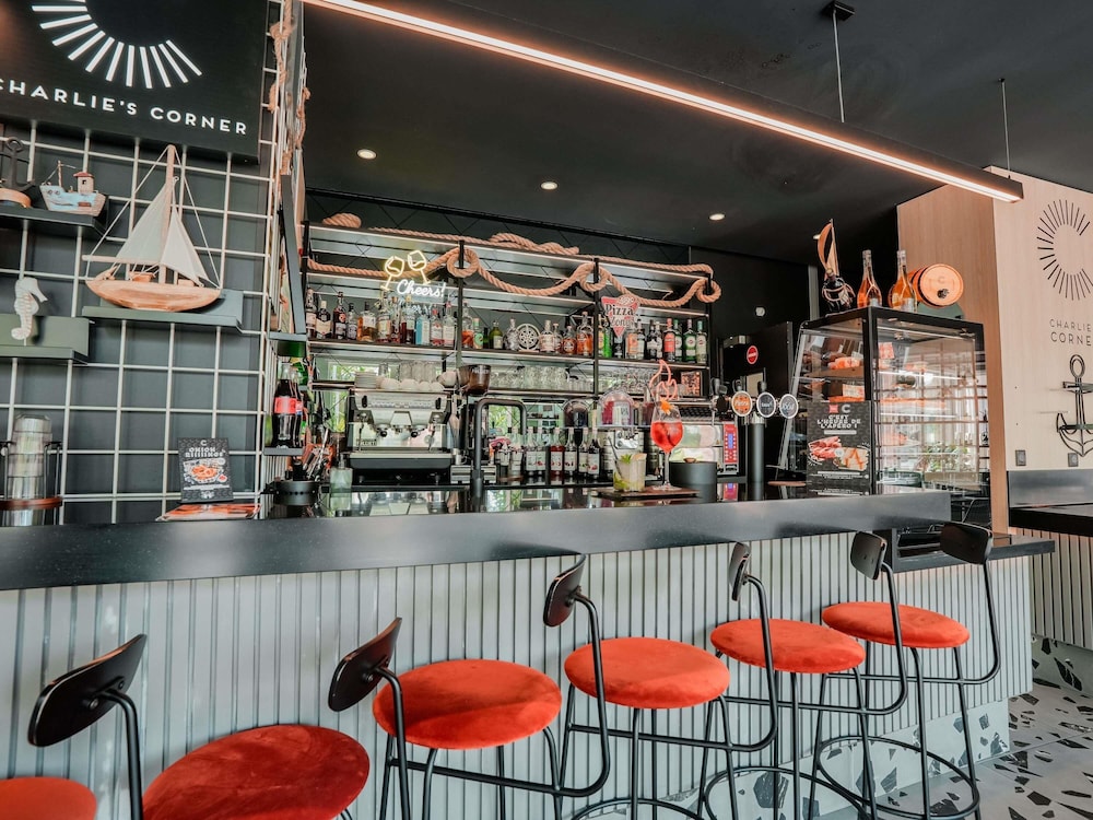 Ibis Martigues 53/70