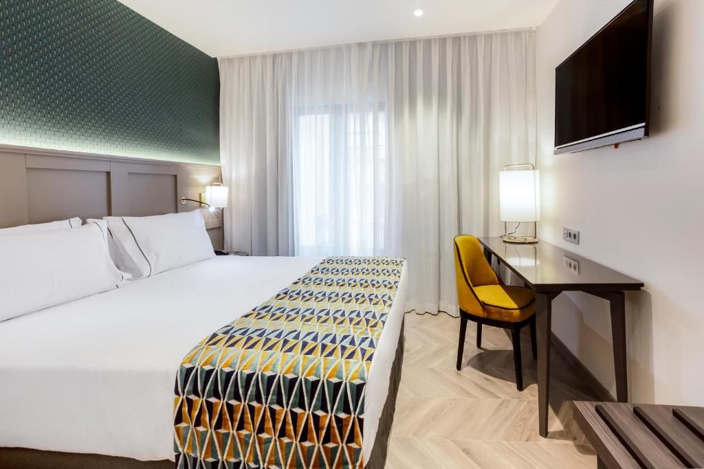 ROOM, DOUBLE BED, TERRACE