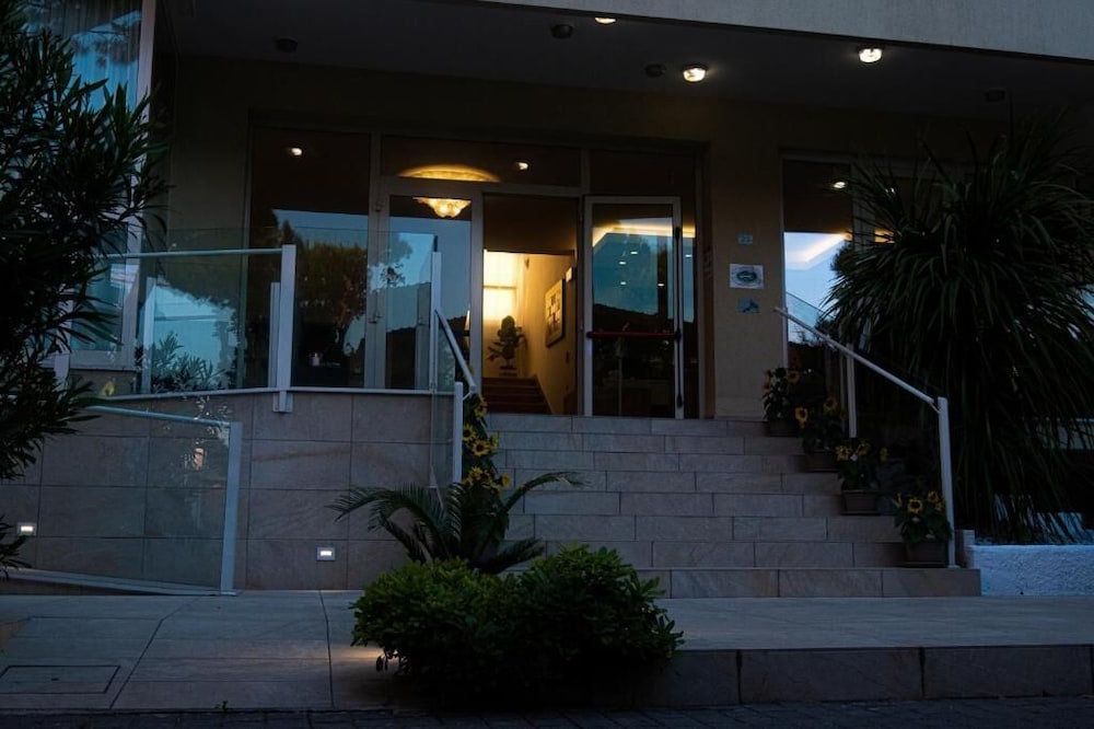 Hotel Cormoran 3/49
