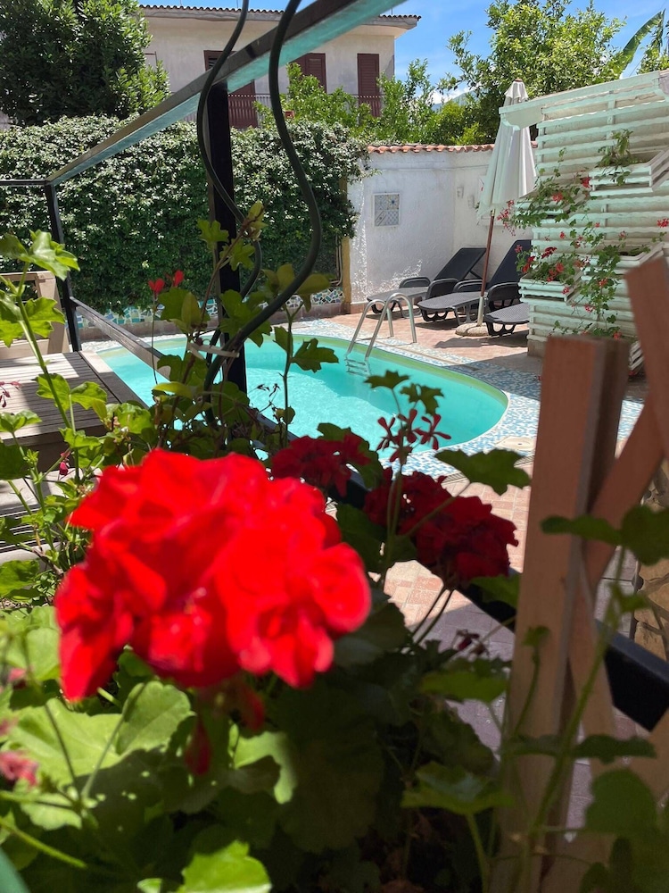 Beatrice Home B&B 43/47