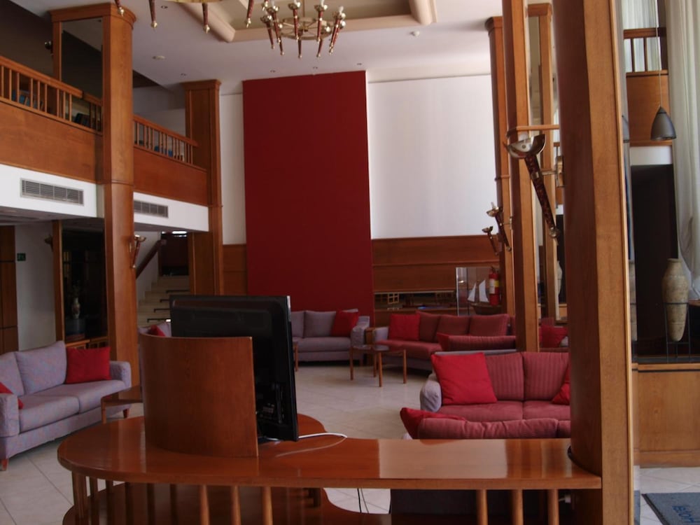 Belair Beach Hotel 33/50