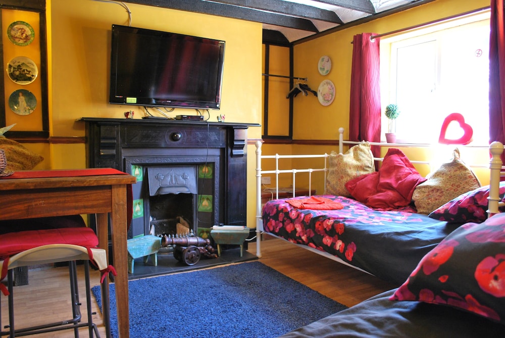 OYO Yarm Cottages 45/64