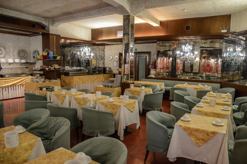 Le Boulevard Hotel 28/39
