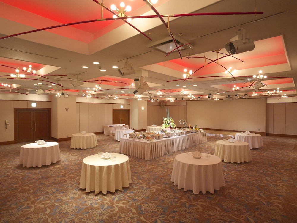 Crown Palais Kokura 41/56