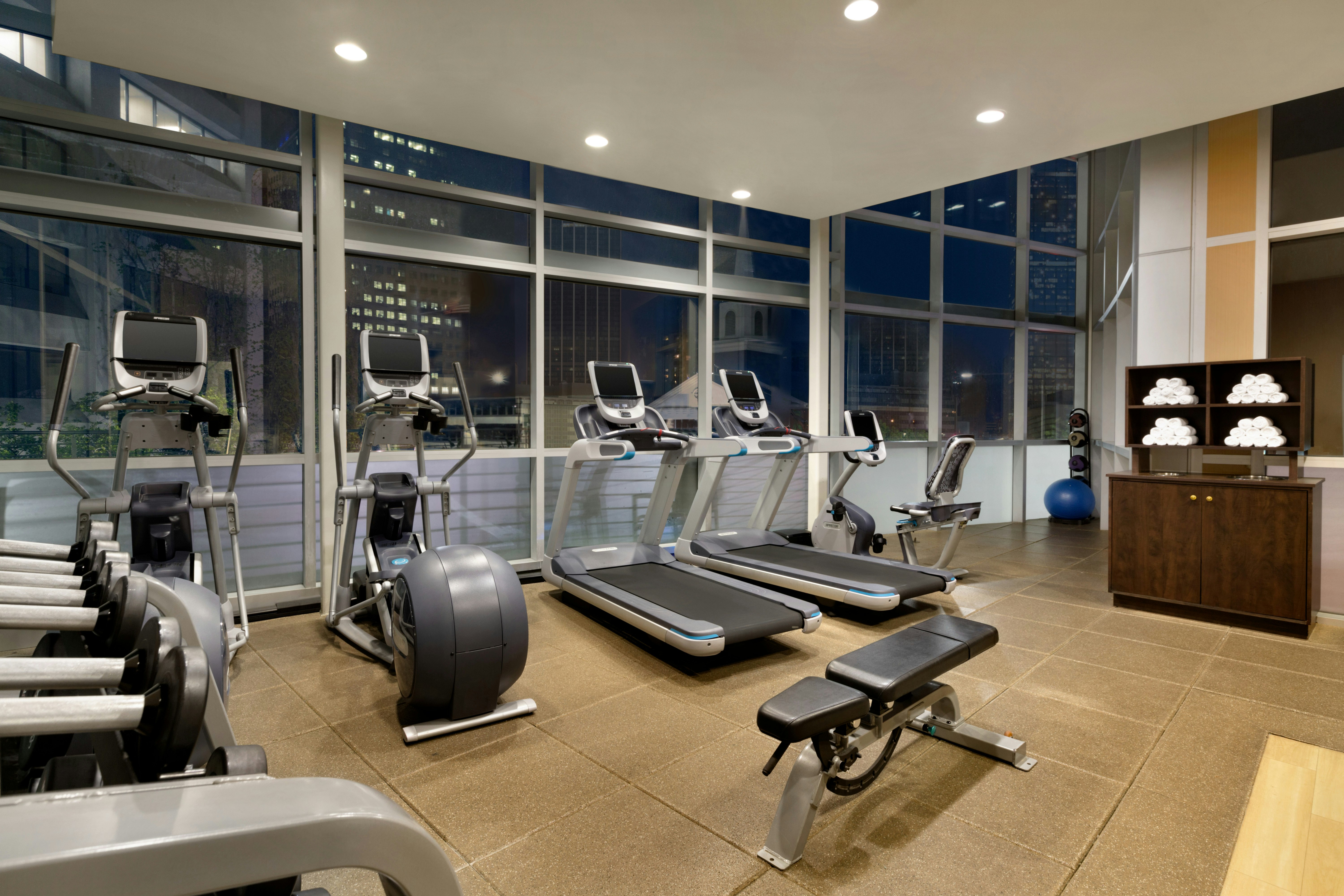 Embassy Suites by Hilton Los Angeles Glendale 18/54
