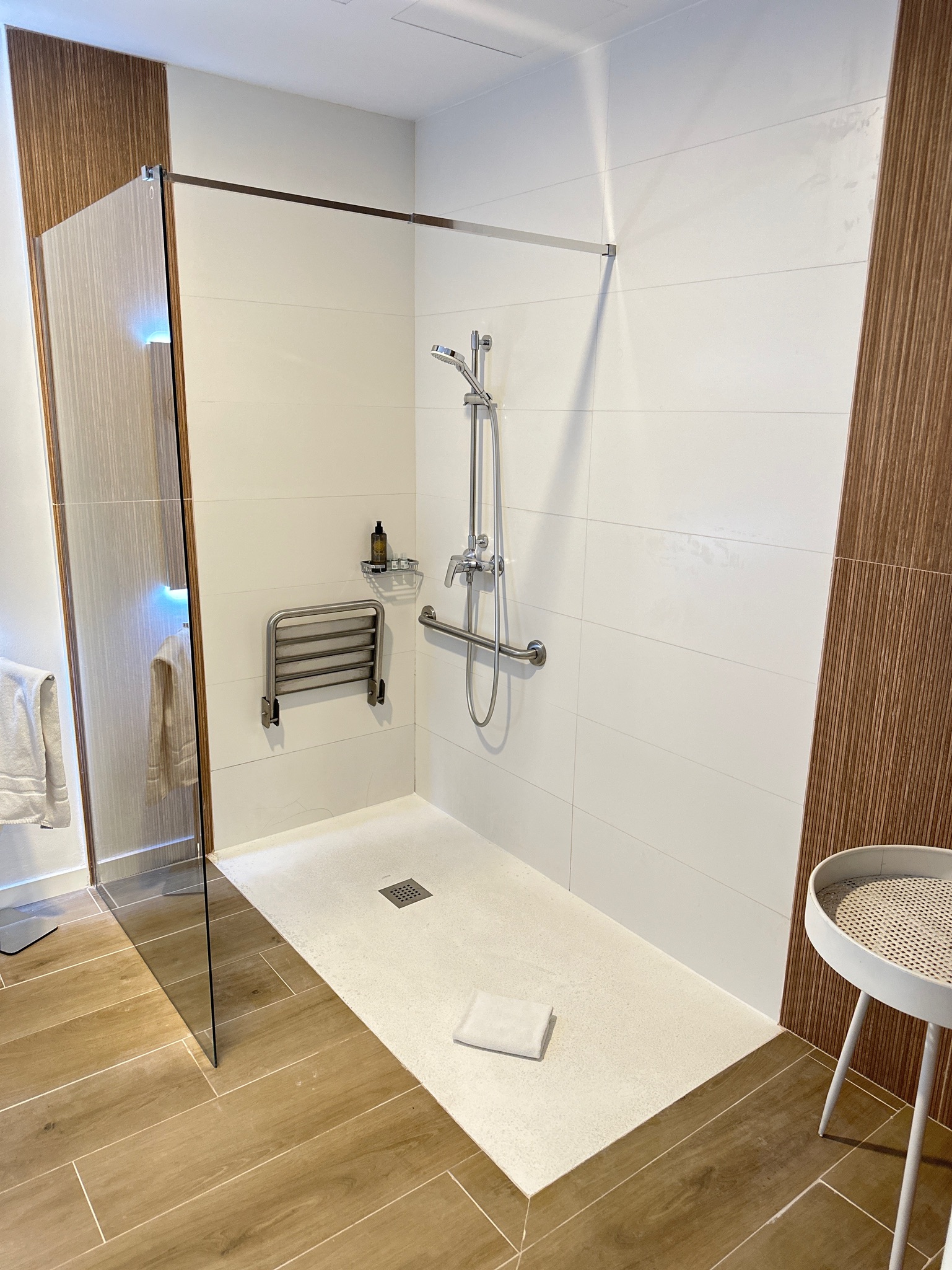 غرفة قياسية بسرير مزدوج لذوي الإعاقة، Soller Plaza 3/5