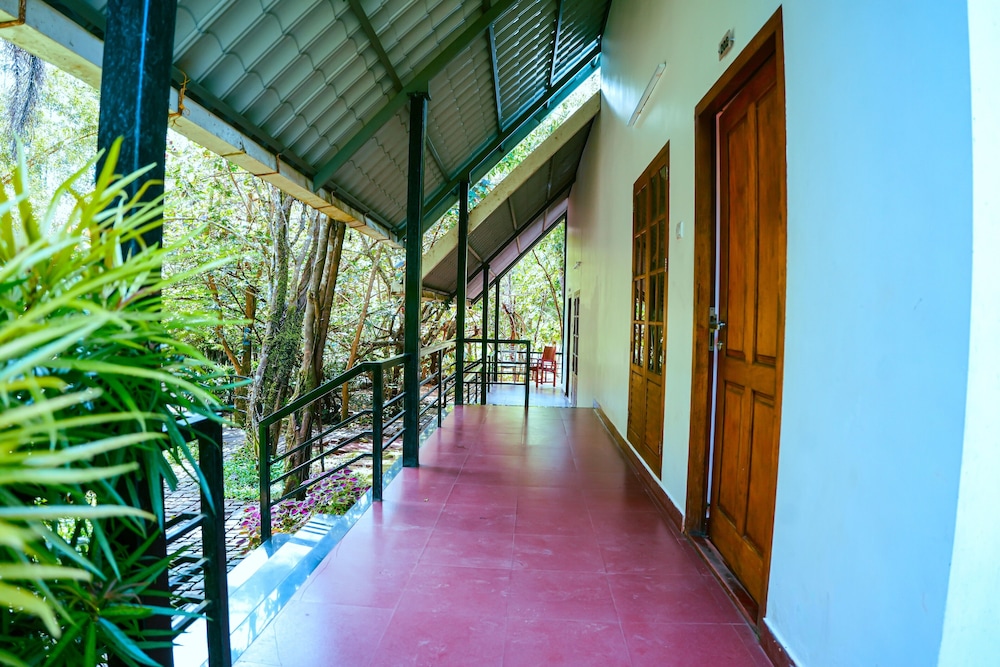 Vythiri Greens Resort 3/25
