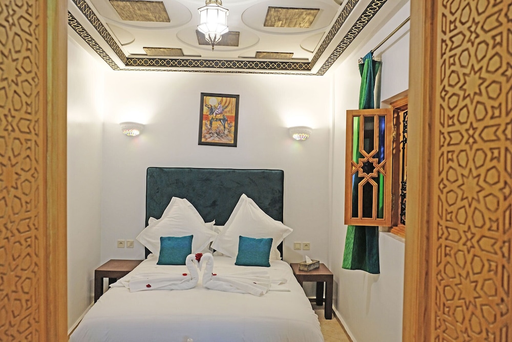 Riad Zanouba 8/27