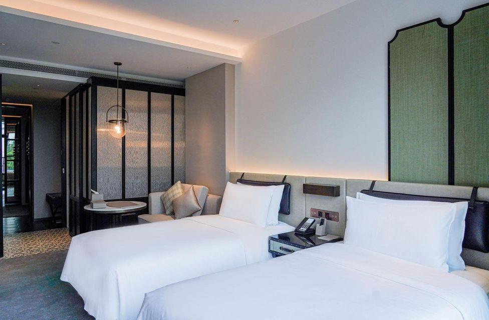 Business Garden View Twin Room