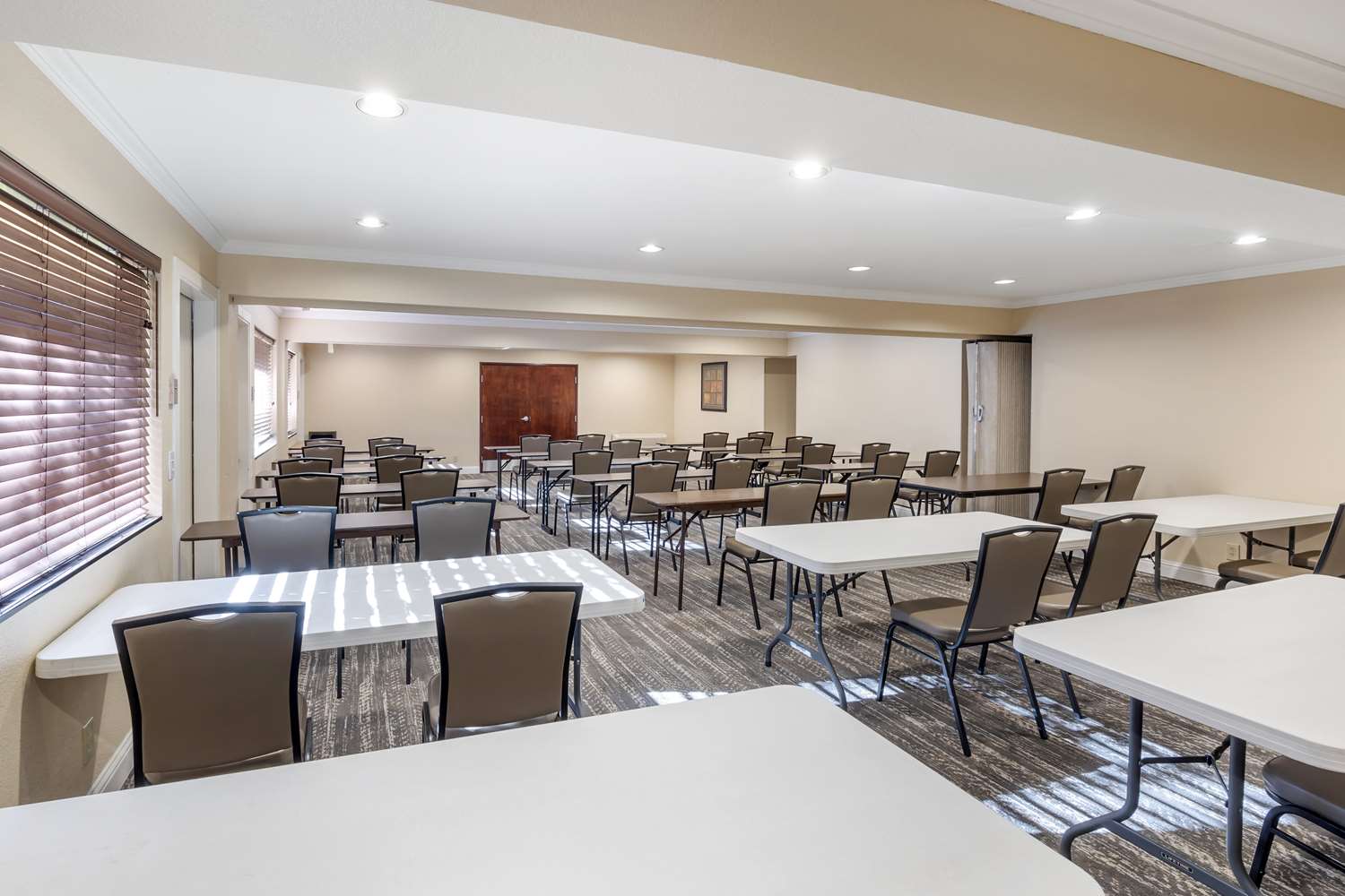 Best Western Plus Orchid Hotel & Suites 49/59