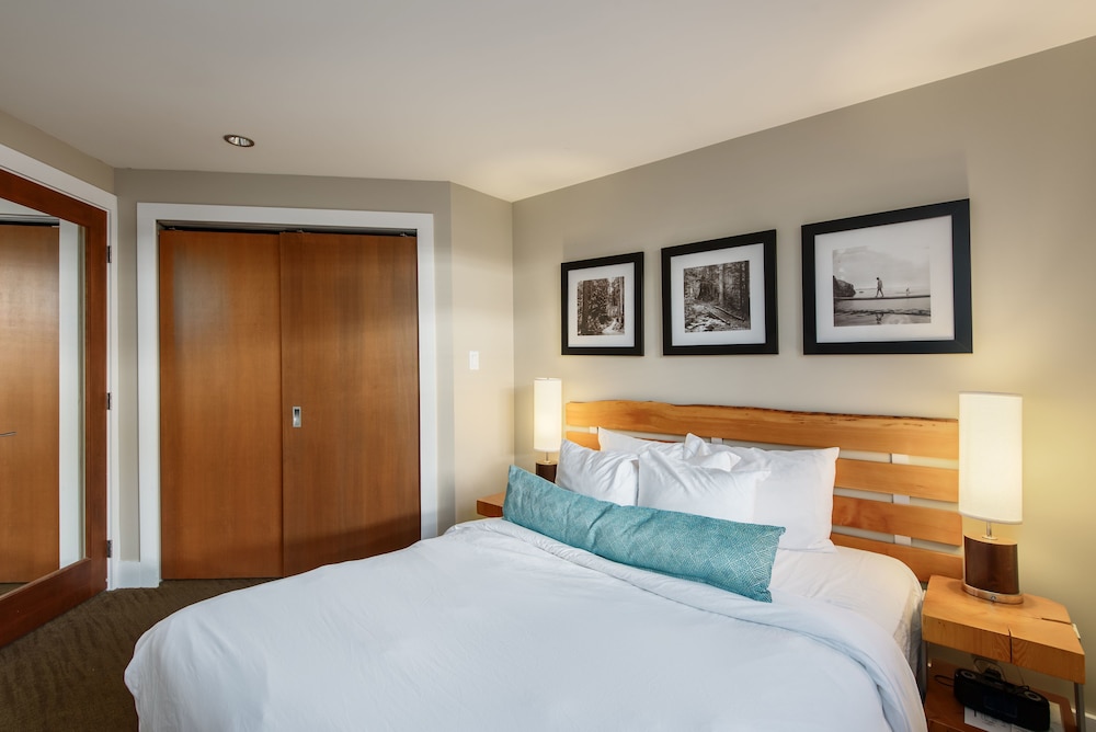 Cox Bay Beach Resort 14/68