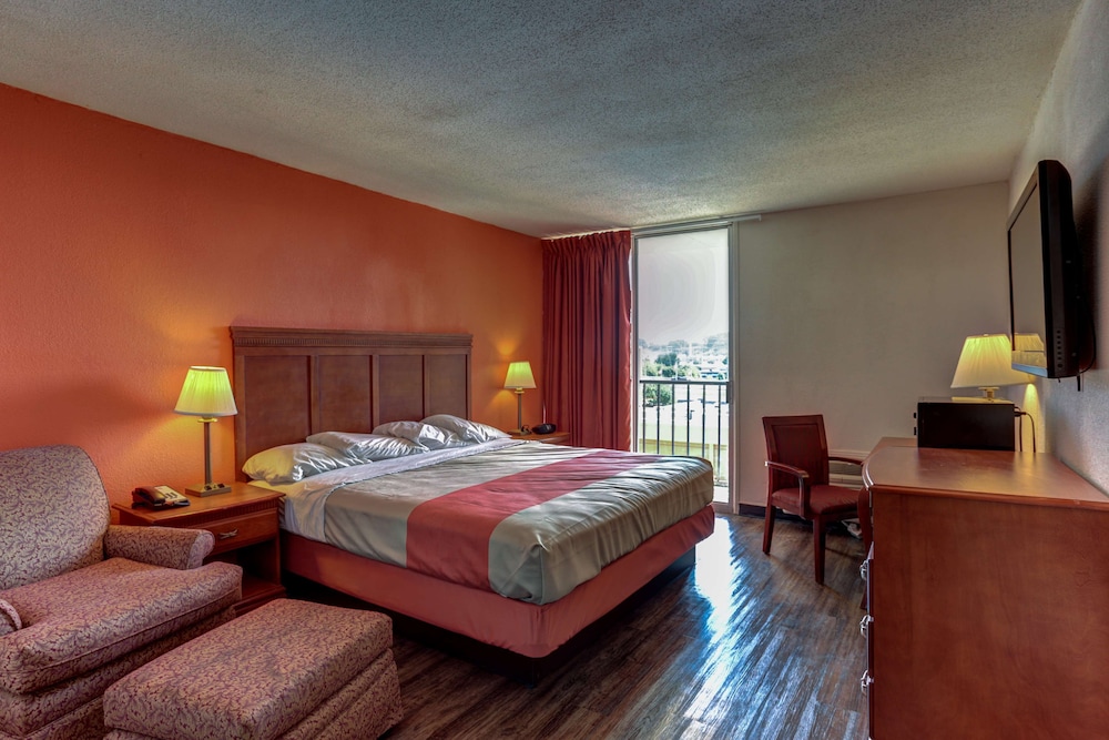 Motel6 Jackson, TN 19/54