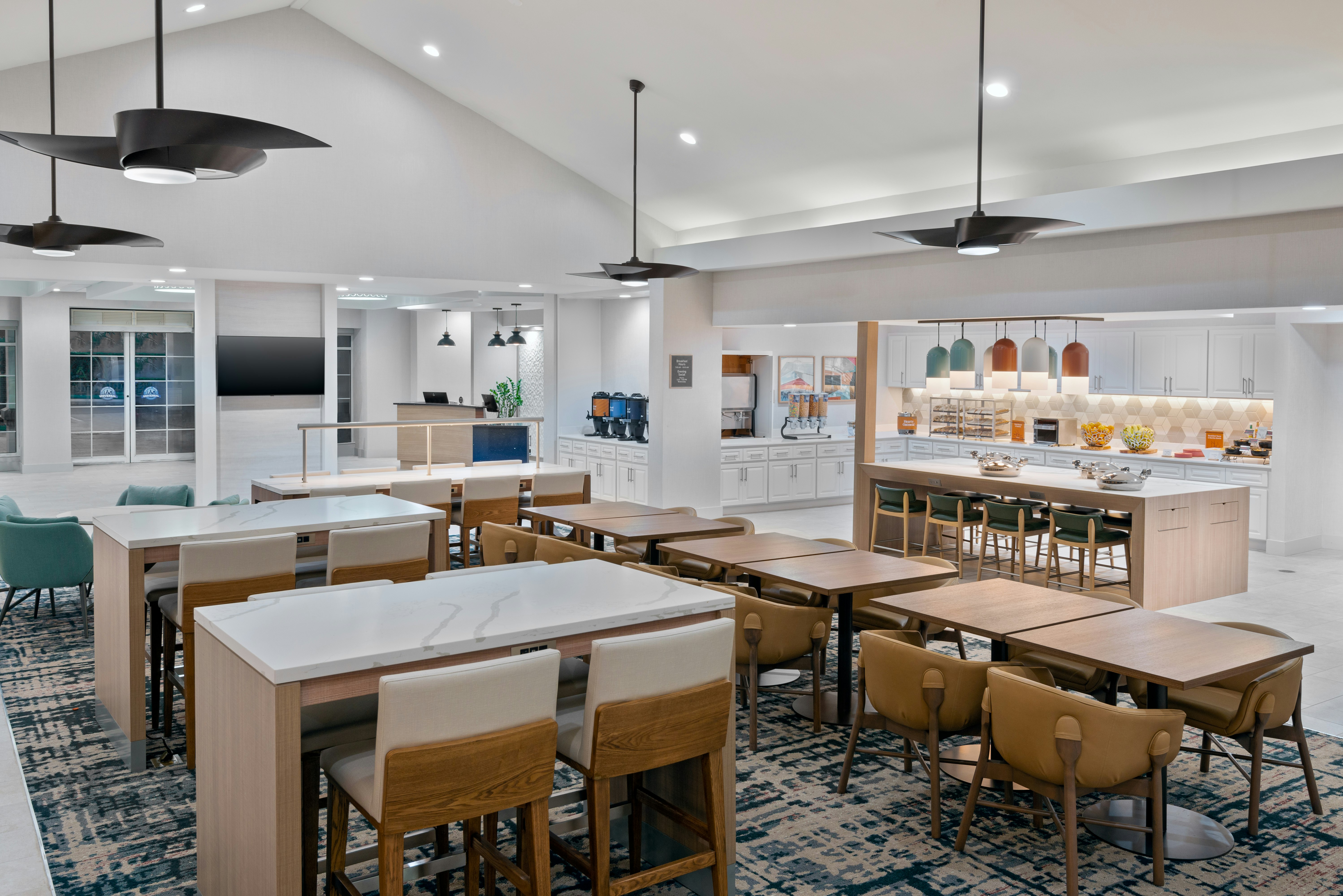 Homewood Suites by Hilton Orlando-Nearest to Univ Studios 14/30