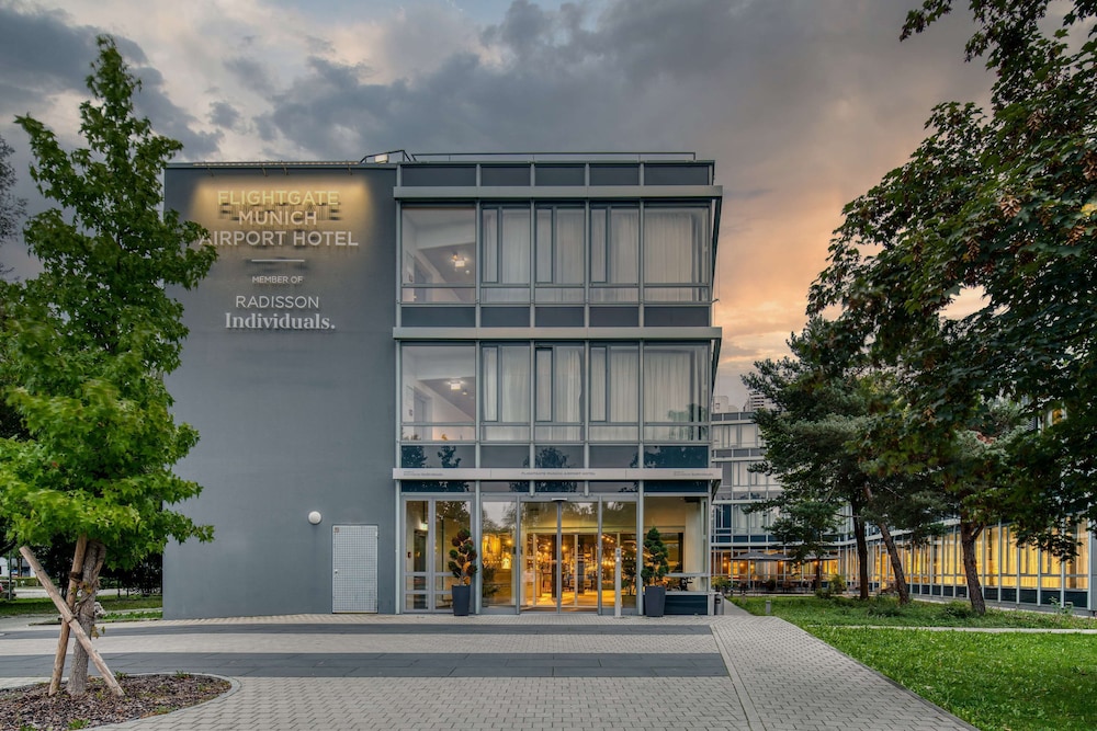 Flightgate Munich Airport Hotel, a member of Radisson Individuals 2/50
