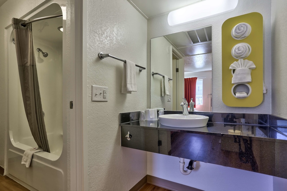 Motel6 Flagstaff, AZ - Butler 13/50