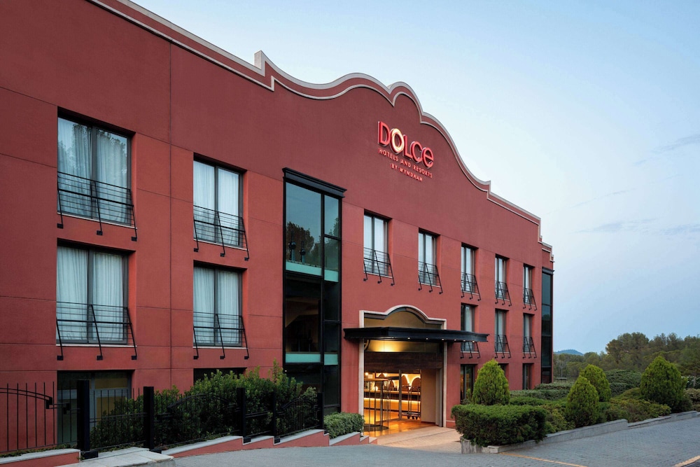 Dolce by Wyndham Barcelona Resort photo5