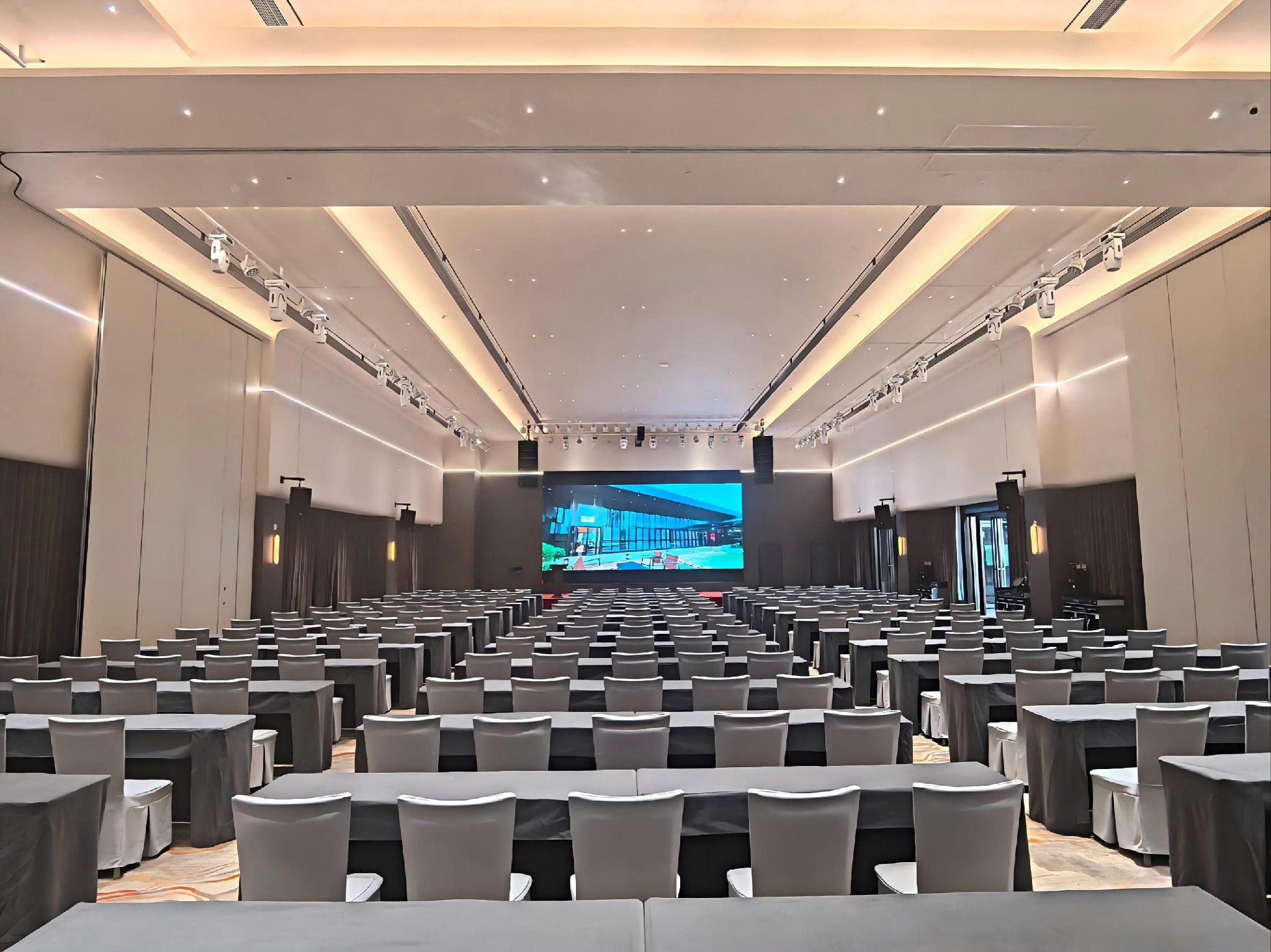 Xianze Hotel (Guangzhou North Railway Station Huadu Auto City Metro Station Branch) 38/40