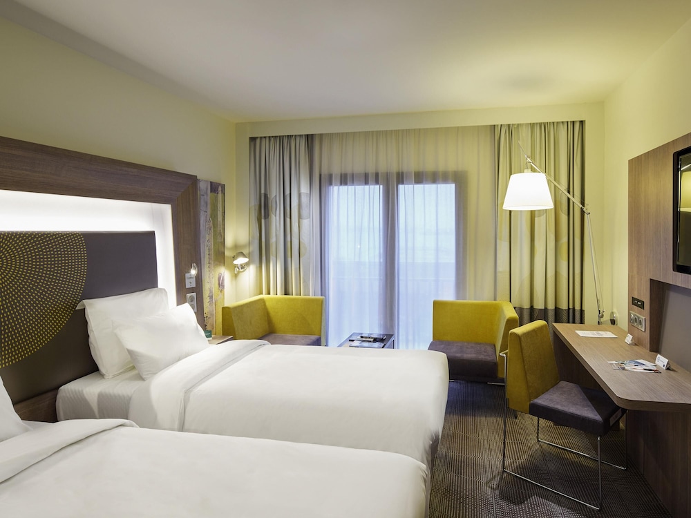 غرفة سوبيريور بسريرين منفصلين، Novotel Istanbul Bosphorus Hotel 6/10