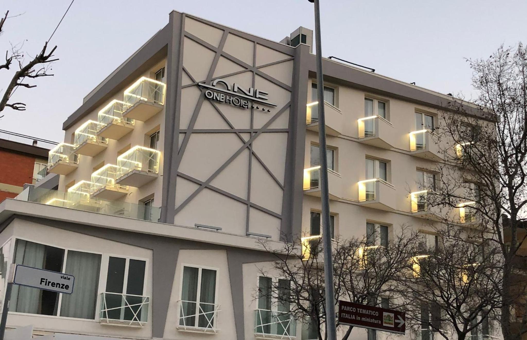 Alpen Hotel 2/55