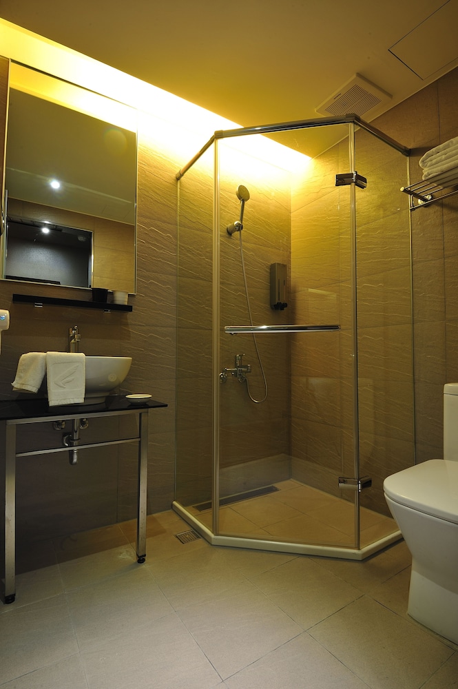 Forward Suites II 29/34