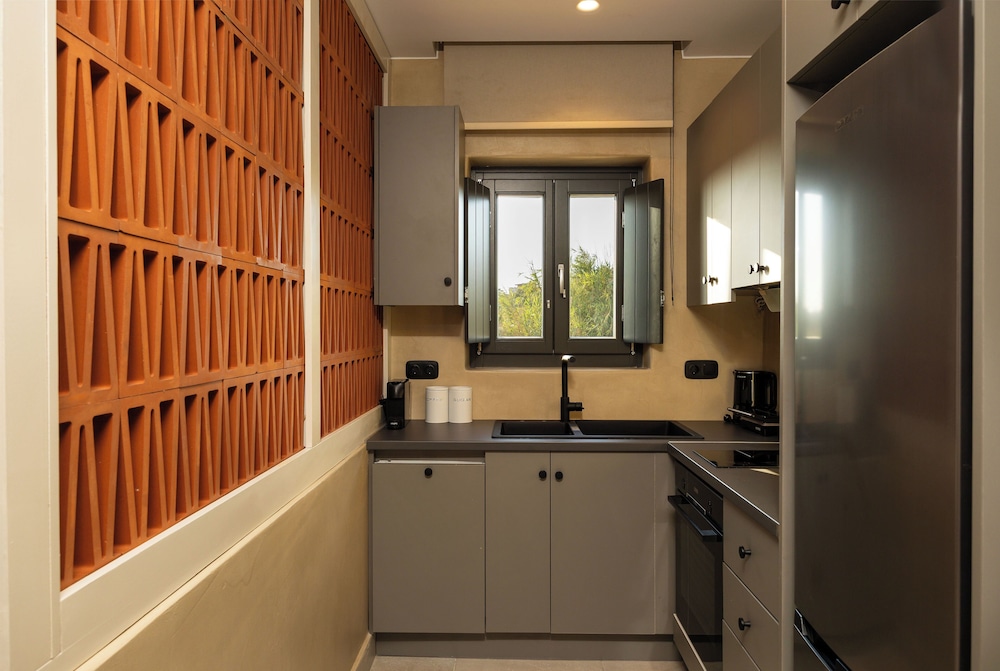 Melidron Luxury Hotel & Suites 25/50