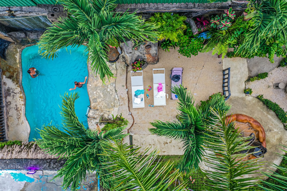 Arenal Hostel Resort 46/50