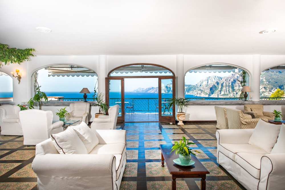 Grand Hotel Tritone 46/76