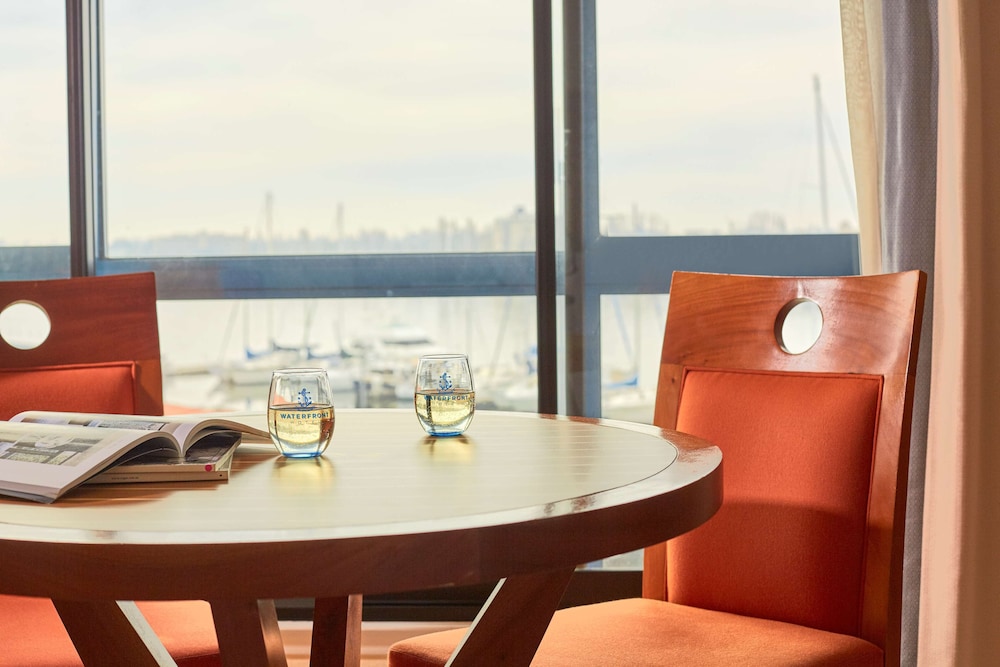 Waterfront Hotel - JDV by Hyatt 46/55