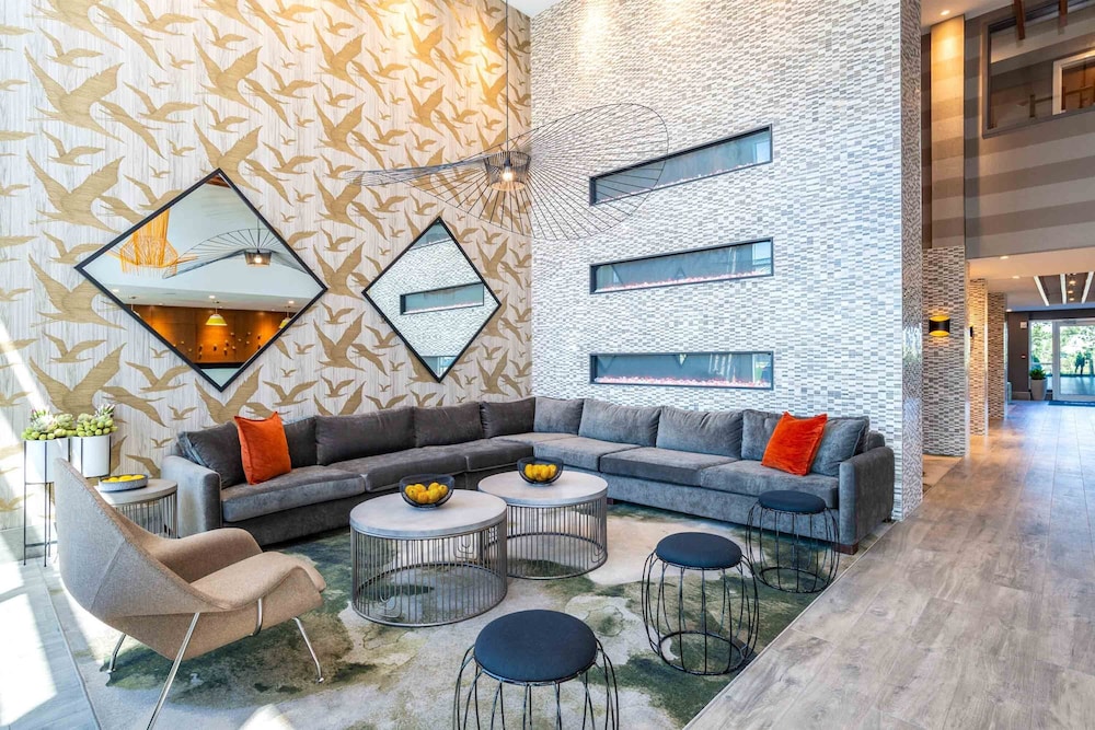 Sandman Hotel Hamilton 36/51