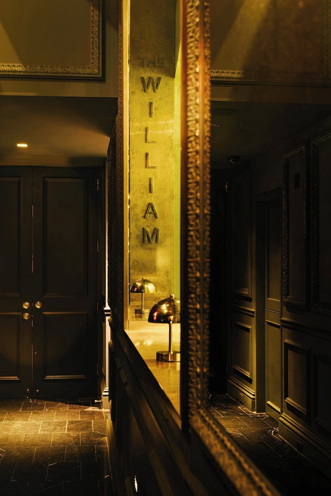 THE WILLIAM 8/84