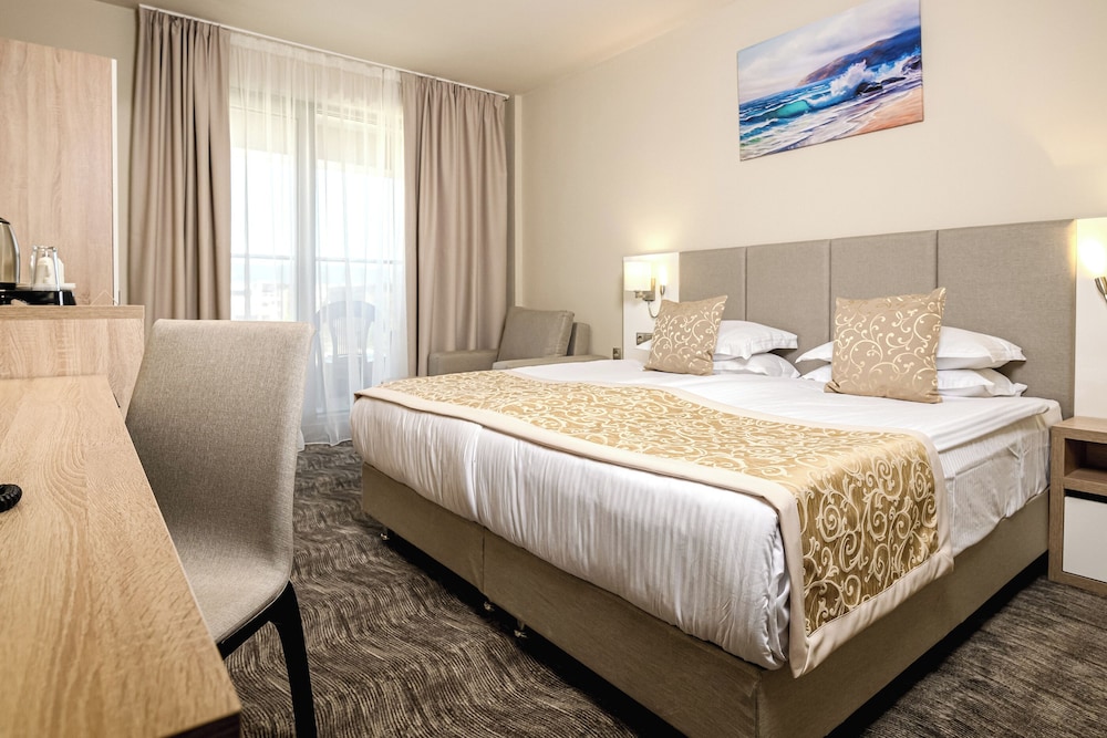 Laguna Park Sunrise Hotel 14/50