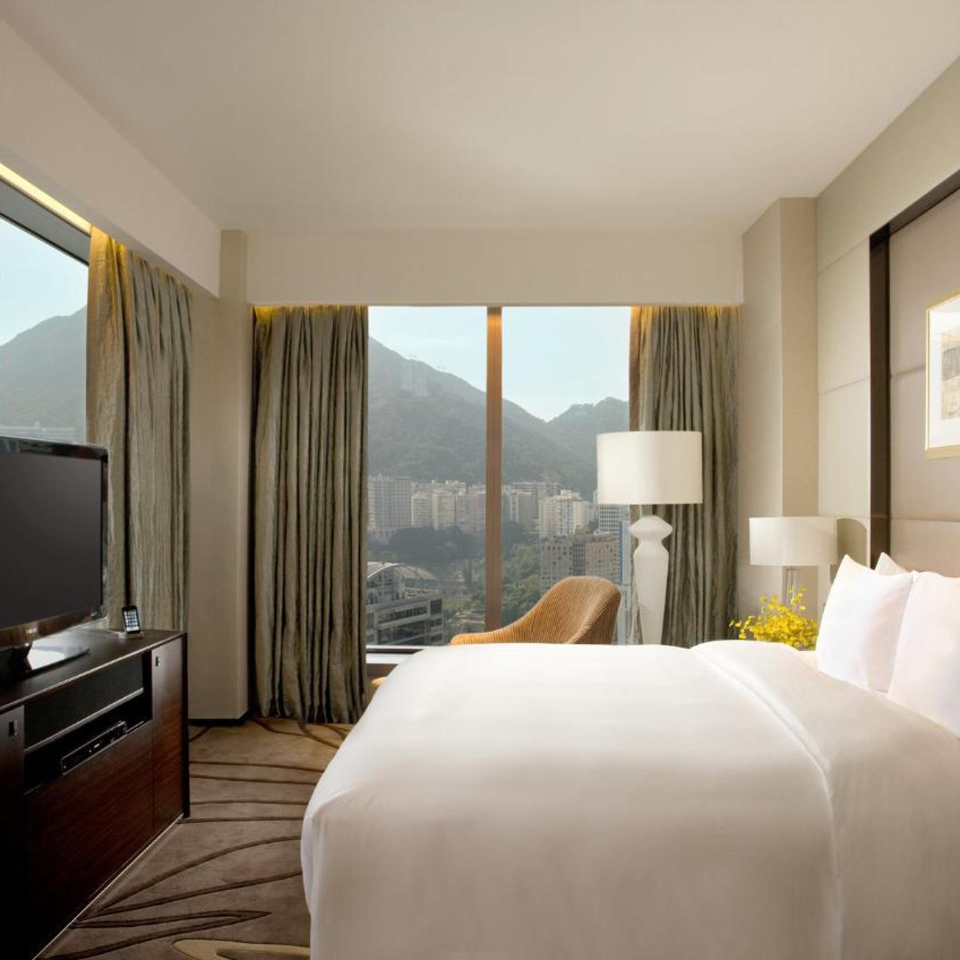 1 Bedroom, Suite, King Bed, Club Floor