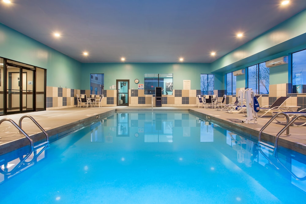 swimming pool spa