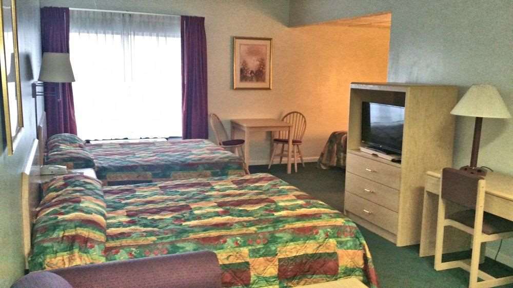 Baymont by Wyndham Cookeville 4/12