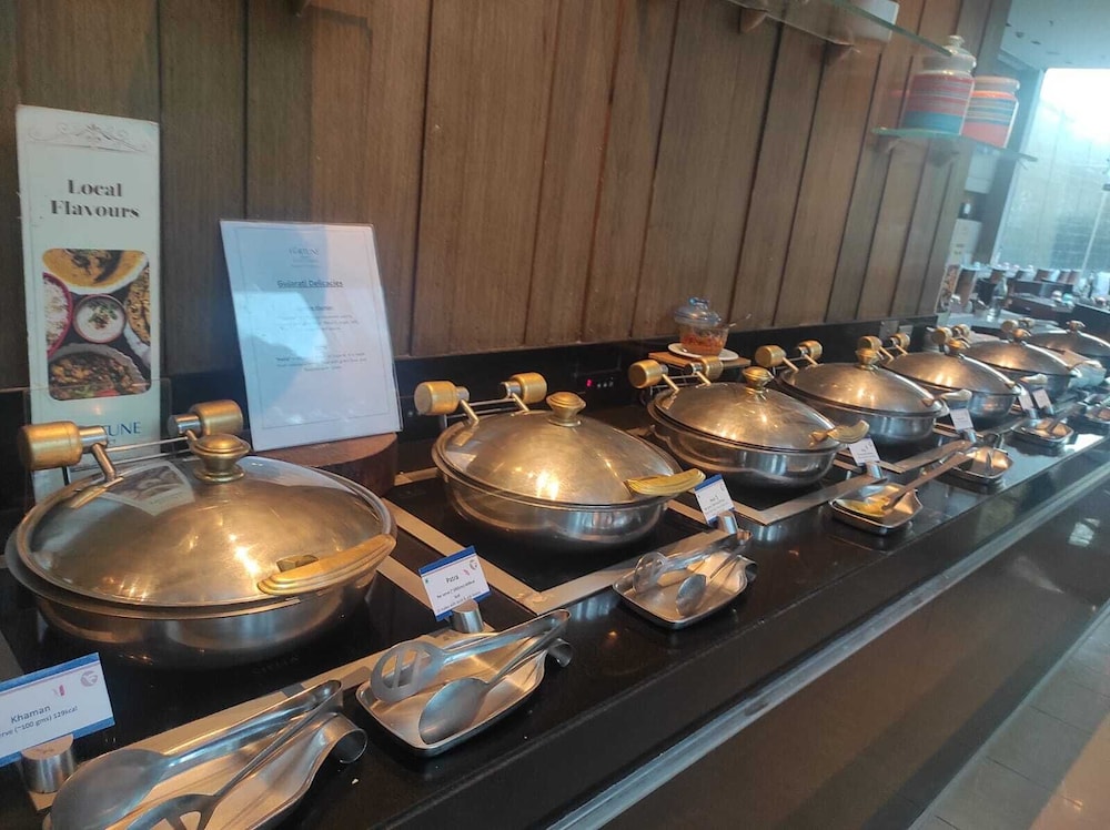Fortune Select SG Highway, Ahmedabad - Member ITC Hotels Group 16/39