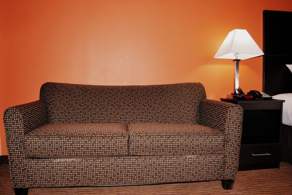 Westwood Inn Extended Stay by OYO Gonzales TX 10/13