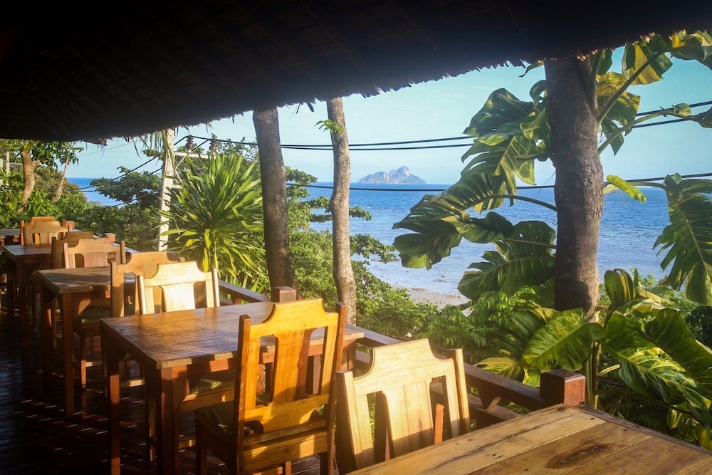 Phi Phi Phu Chalet Beach Resort 13/42